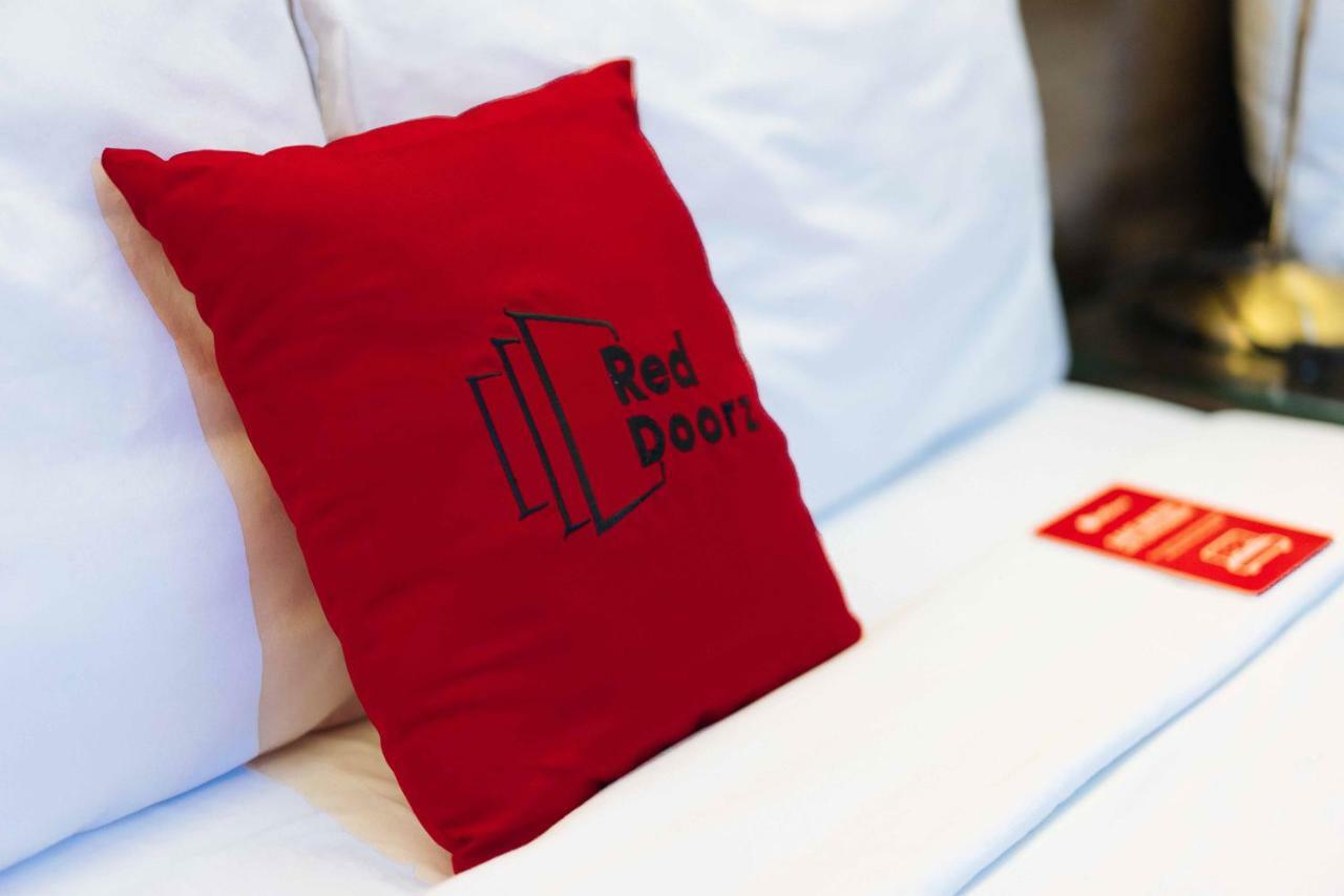 Reddoorz Premium @ Cityland Tagaytay 2 Tagaytay City Esterno foto